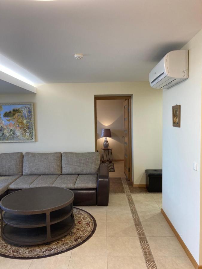 Daukanto 10 Two-Room Apartment With A View The Old Town On The 7Th Floor Palanga Buitenkant foto